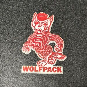 Wolfpack NC State Red White Mascot vintage fridge magnet. EUC